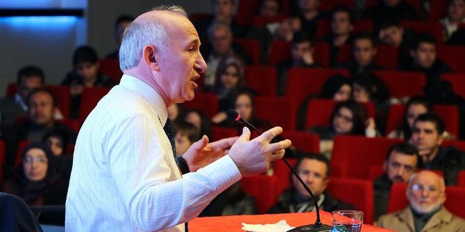 Şimşirgil’den ’Fatih Ve Fetih’ Konferansı