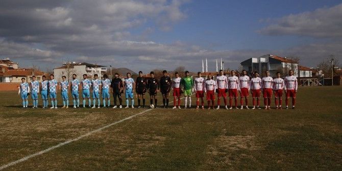 Kula Derbisi Berabere Bitti