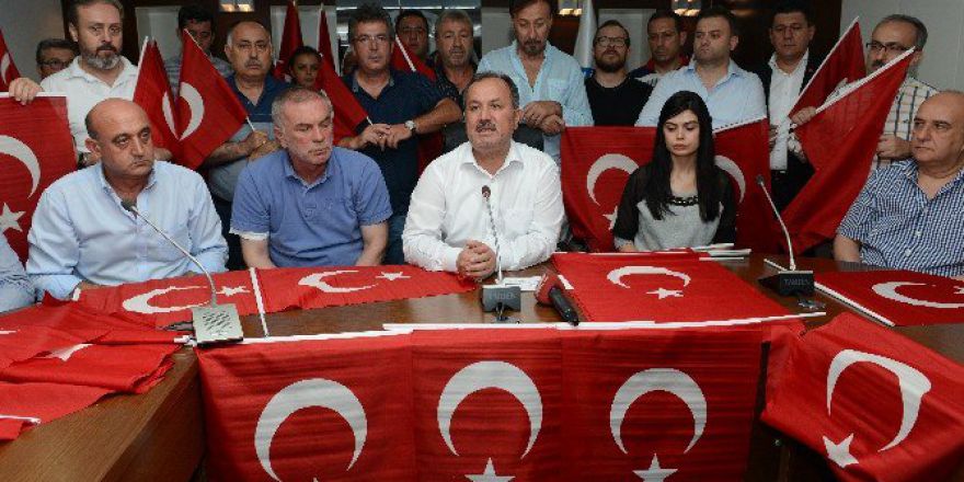 Başkan Özer: “Millet Darbecilere Geçit Vermemiştir”