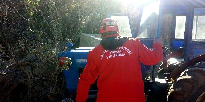 Traktör Hendeğe Düştü