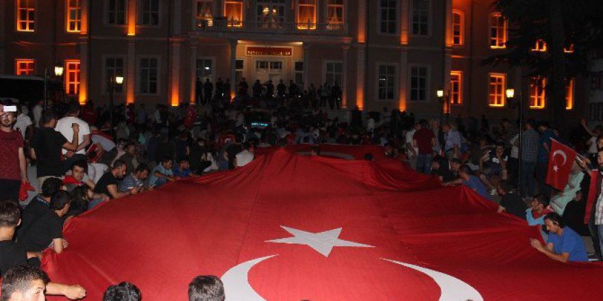 Şentop: “Cumhurbaşkanına Değil Millete Karşı Yapılmış Bir Girişimdir”