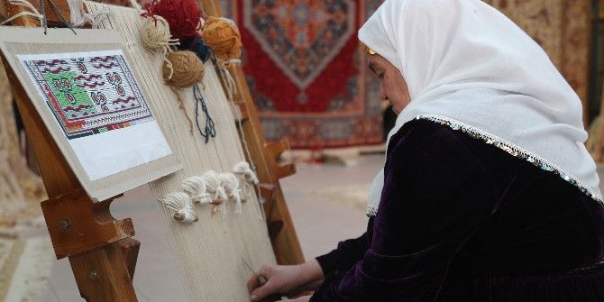 Uşak Halılarına İlgi Artıyor