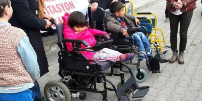 Selçuk Üniversitesi Öğrencilerinden Engelli Öğrencilere Yardım