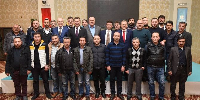 Başkan Uğur, Berber Esnafı İle Buluştu