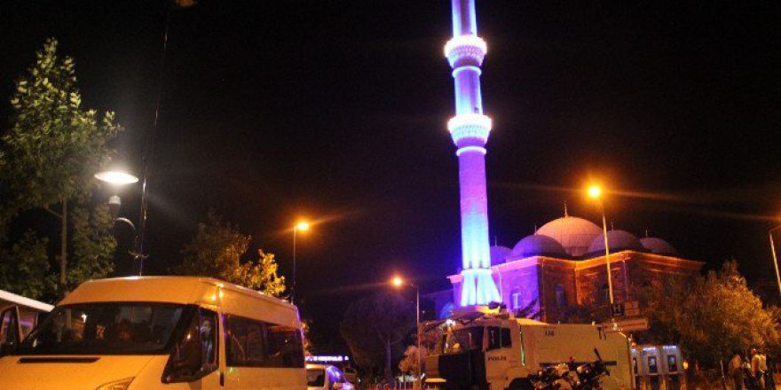 Çanakkale Boğaz Komutanlığı Önünde Önlem