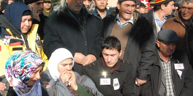 El Bab Şehidinin Annesinden Unutulmayacak Görüntü