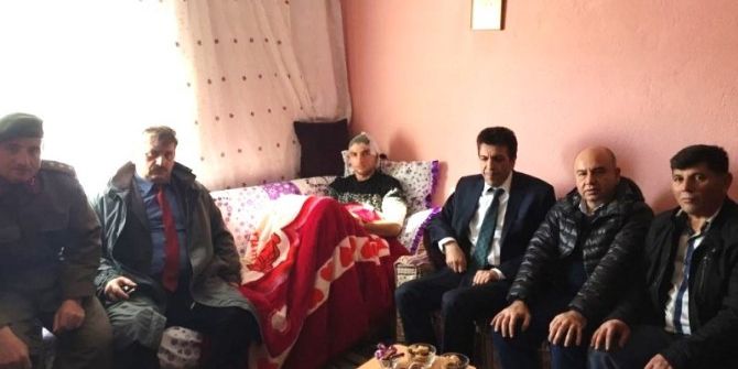 Kayseri’deki Terör Saldırısında Yaralanan Komando Er Yasin Memiş’e ’Geçmiş Olsun’ Ziyareti