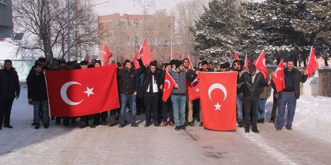 Çıldır’da “Şehitlere Saygı Ve Güvenlik Güçlerine Destek” Yürüyüşü
