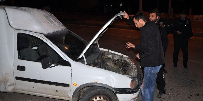 Hastane Önüne Bırakılan Plakasız Araç, Polisi Alarma Geçirdi