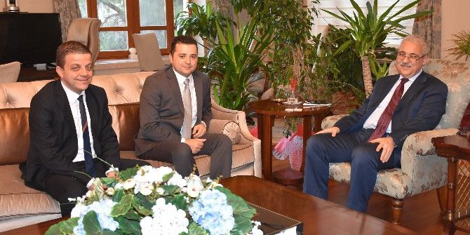 Bankacılar Çalışmalarını Vali Güvençer’e Anlattı