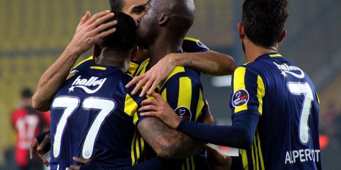 Fenerbahçe İlk Galibiyetini Almak İstiyor