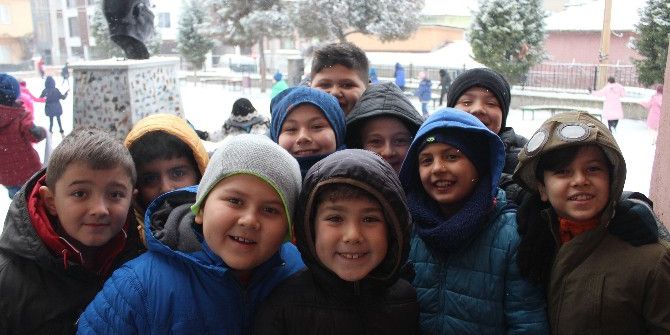 Kar, Çocukları Sevindirdi