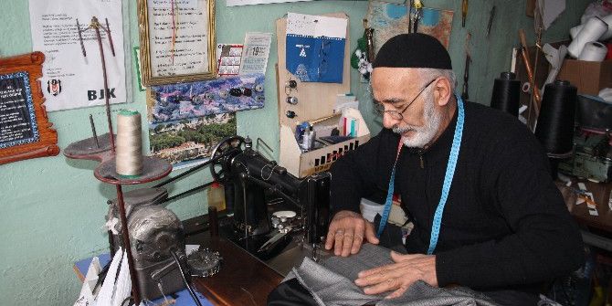 70 Yıllık Dikiş Makinesiyle Teknolojiye Meydan Okuyor