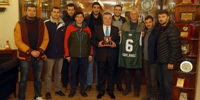 Kırklareli Belediyespor, Basketi Potaya Değil Gönüllere Attı