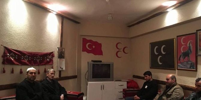 Lapsekili Ülkücüler Şehitler İçin Yasin-i Şerif Okuttu