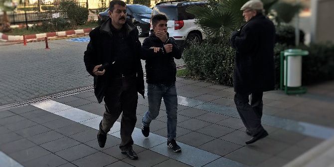 Çaldığı Motosikleti Sahibine Satarken Yakalandı