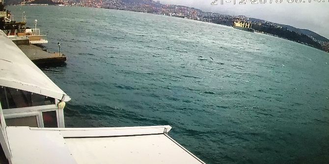 Kuru Yük Gemisi Karaya Böyle Oturdu