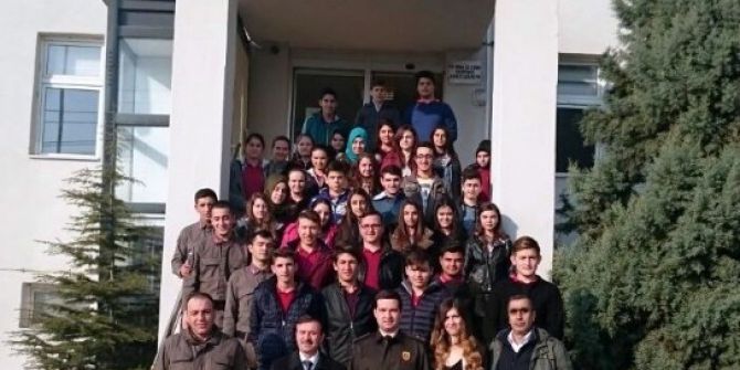 Öğrencilerden Anlamlı Ziyareti