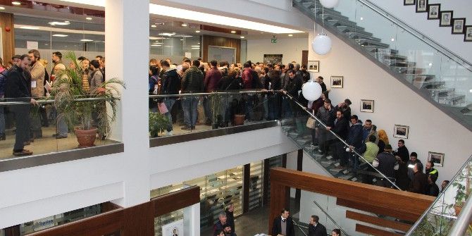 Faizsiz Kredide Son Gün İzdihamı