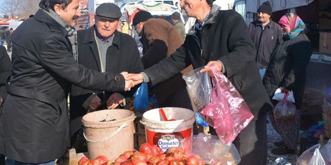 Başkan Kalın Pazar Tezgahının Başına Geçti