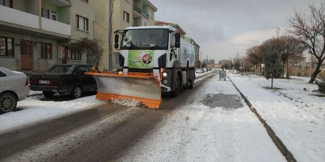 Odunpazarı’nda Karla Mücadele Çalışmaları