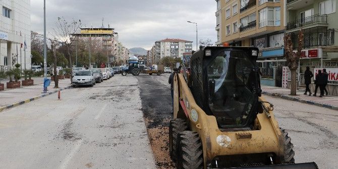 Altyapıyı Asfalt Takip Ediyor