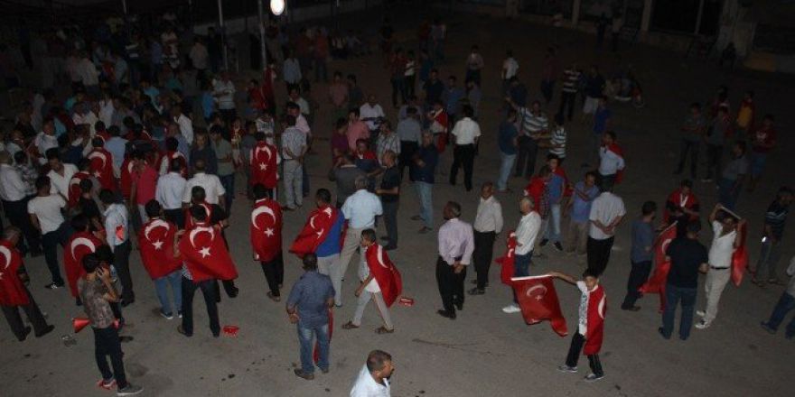 Yavuzeli İlçesinde Darbe Teşebbüsüne Karşı Tepki Yürüyüşü Yapıldı