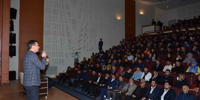 Ersin Düzen Öğrencilerle Bir Araya Geldi