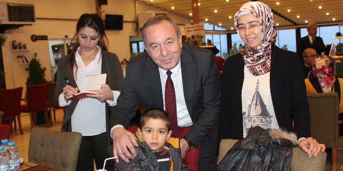 Diyaliz Hastalarına Moral Yemeği