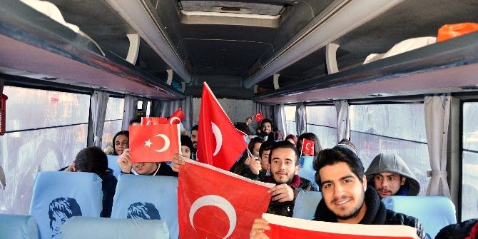 Şaphane Meslek Yüksekokulu Öğrencileri Dumlupınar Şehitliği’ni Ziyaret Etti