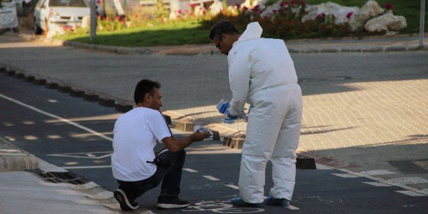 Otel Ve Araçlarda Yüzlerce Mermi Deliği