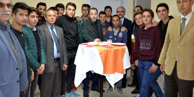 Datça’da Öğrenciler Geleceklerine Yön Verdi