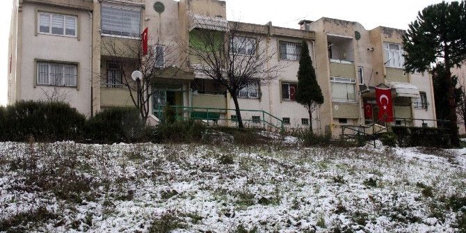 Şehit Binbaşı, Annesini De Depremde Kaybetmiş