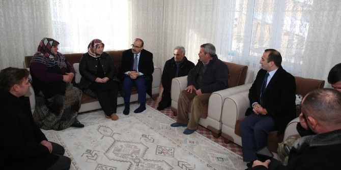 Vali Ustaoğlu: "Ülkemizi Felakete Sürükleme Adına Nasıl Provokasyonlar Yapıldığını Görüyoruz"