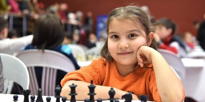 Yüzlerce Öğrenci, Satranç Turnuvasında Ter Döktü