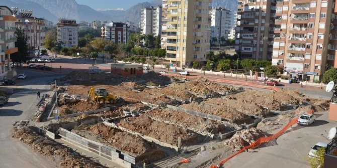 Konyaaltı Öğretmenevleri’ne Kapalı Pazar