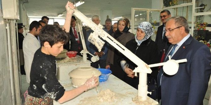 Vali, Meslek Ve Teknik Anadolu Lisesi’ni Ziyaret Etti