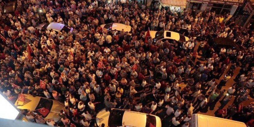 Tanrıver, “Nevşehirli Hemşehrilerimiz Darbecilere Gereken Dersi Verdi”