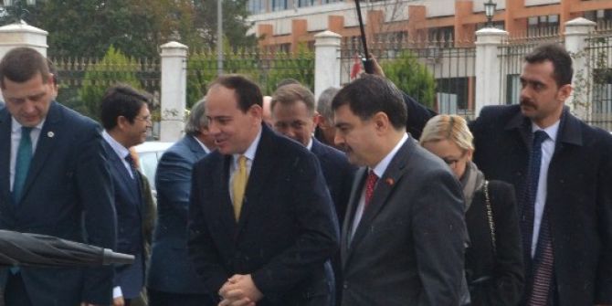 Arnavutluk Cumhurbaşkanı Nishani, İstanbul Valiliği’ni Ziyaret Etti