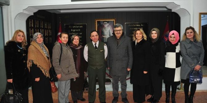 Kent Konseyinden Çevik Kuvvet İle İl Jandarma Komutanlığına Ziyaret