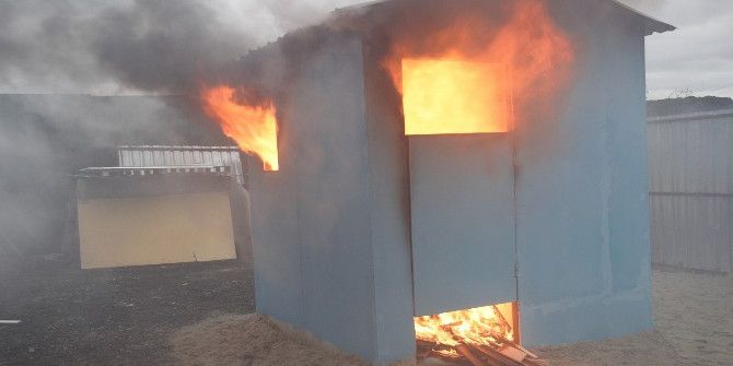 Yanmaz İnşaat Levhası, Yangını Hapsedecek