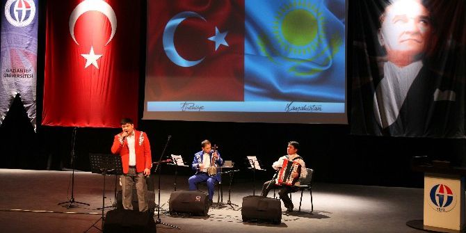 Gaün’de Kazakistan Müzik Grubundan Konser