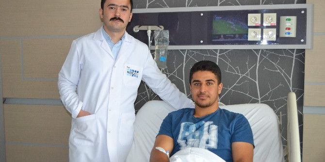 Medicana’da Kapalı Yöntemle Menisküs Ameliyatı Oldu