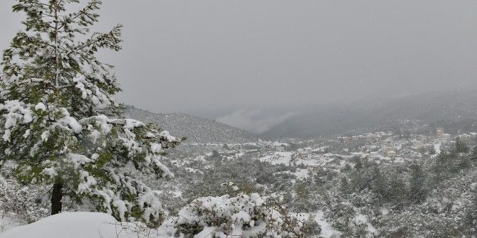 Konyaaltı Geyikbayırı’da Kar Kalınlığı 20 Santimetreye Ulaştı