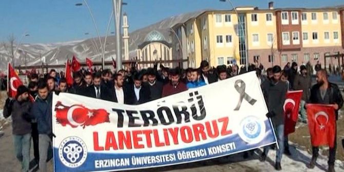 Üniversite Öğrencilerinden Teröre Lanet Yürüyüşü