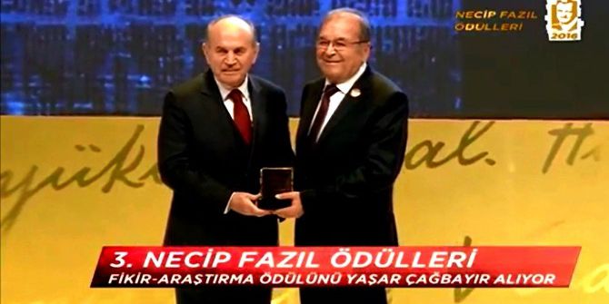 Sökeli Yazar 38 Yıllık Çalışmasını Necip Fazıl Ödülüyle Taçlandırdı