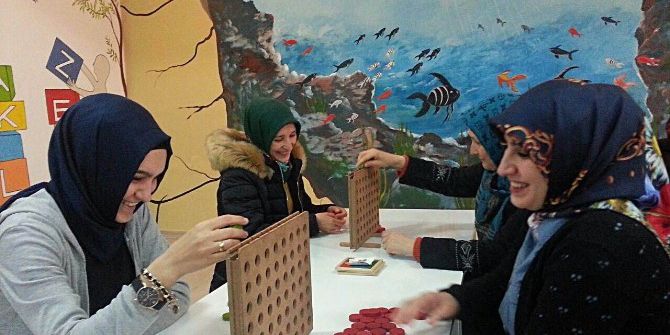 “Anne Benimle Oyna” Projesi