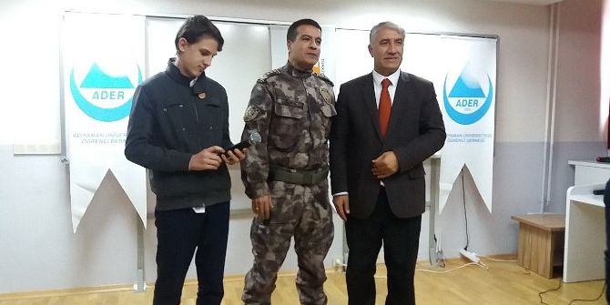 Dereceye Giren Öğrencilere Ödülleri Verildi