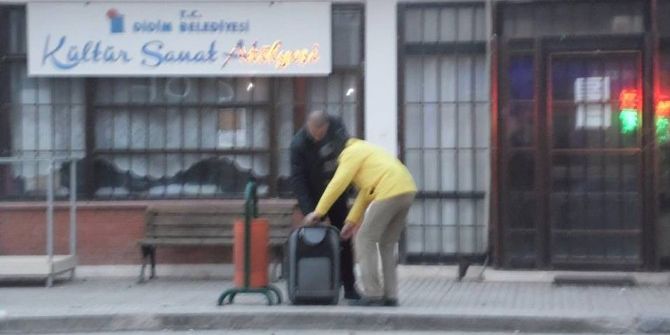 ‘Lazım Olur’ Diye Bırakılan Boş Valiz Korkuttu