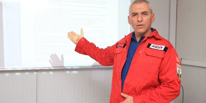 Milas’ta Akut Gönüllüleri Eğitime Başladı